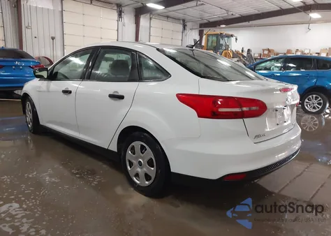 2016 Ford Focus S from USA, damaged, VIN 1FADP3E2XGL202559